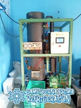 Mesin es tube kapasitas 500 kg produksi Sampoerna Prima Refrigeration
